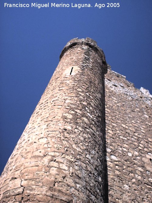 Castillo de Alcalá del Jucar - Castillo de Alcalá del Jucar. Torreón circular esquinero de la Torre del Homenaje