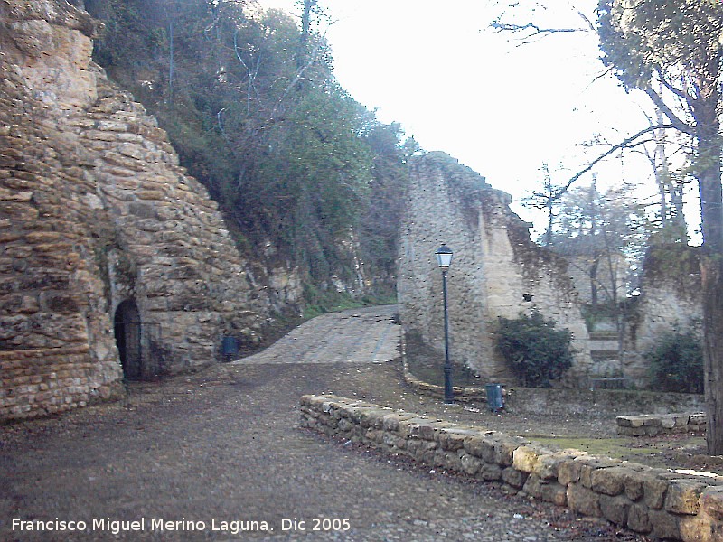 Convento de Caños Santos - Convento de Caños Santos. Entorno de la cueva