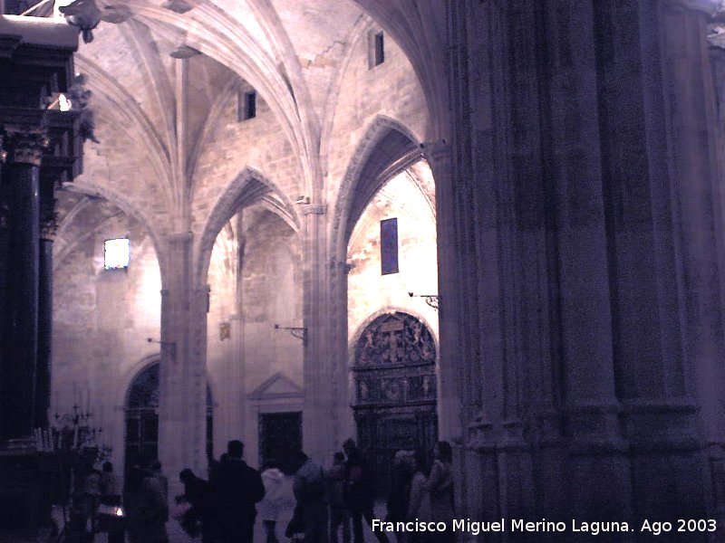 Catedral de Santa María y San Julián - Catedral de Santa María y San Julián. Interior