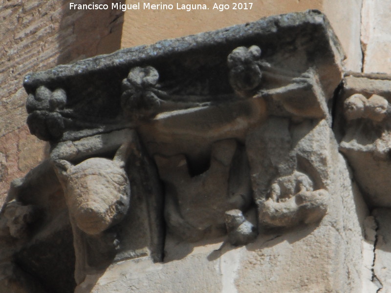 Canecillos - Canecillos. Iglesia de San Pablo - Úbeda