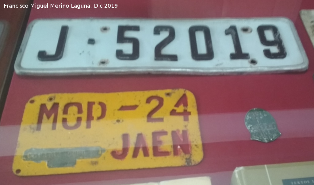 Provincia de Ja�n - Provincia de Ja�n. Antiguas matr�culas de Ja�n. Exposici�n en el Archivo Hist�rico Provincial