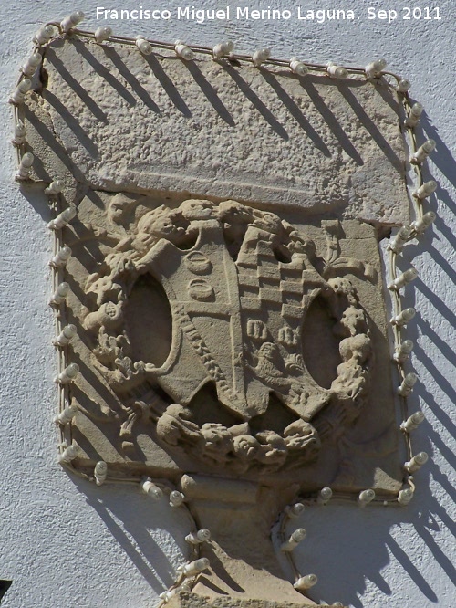 Ayuntamiento de Alcaudete - Ayuntamiento de Alcaudete. Escudo del Señorío