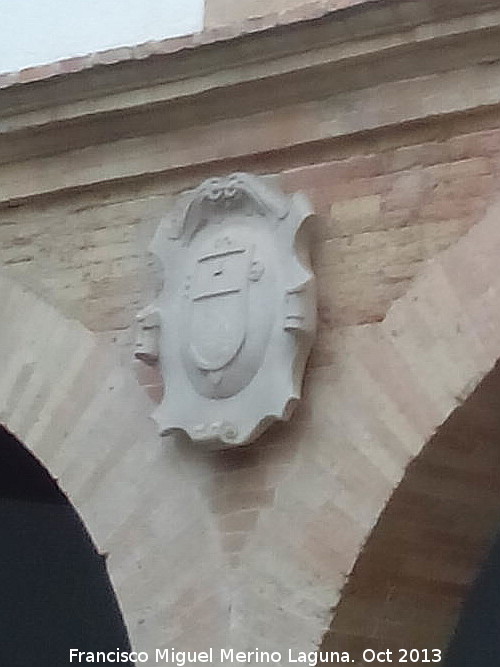 Palacio de los Niños de Don Gome - Palacio de los Niños de Don Gome. Escudo de Nicuesa