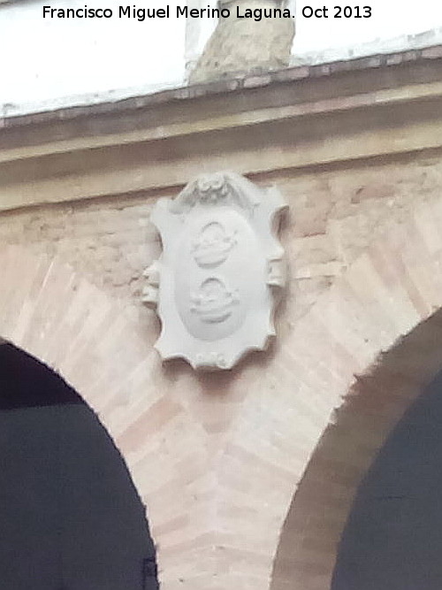 Palacio de los Niños de Don Gome - Palacio de los Niños de Don Gome. Escudo de Guzmán