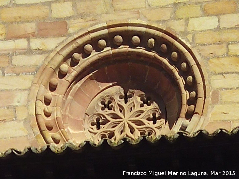 Iglesia de San Miguel - Iglesia de San Miguel. Rosetón