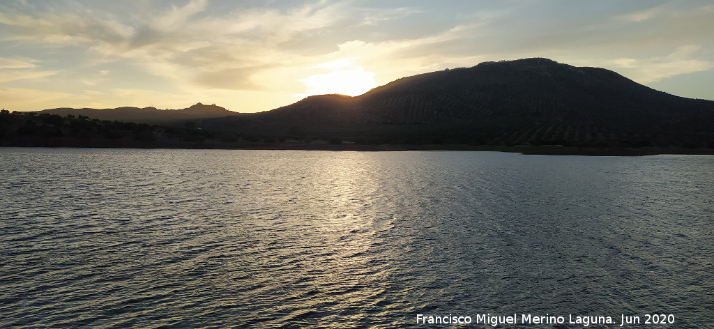 Pantano del Guadal�n - Pantano del Guadal�n. Atardeciendo