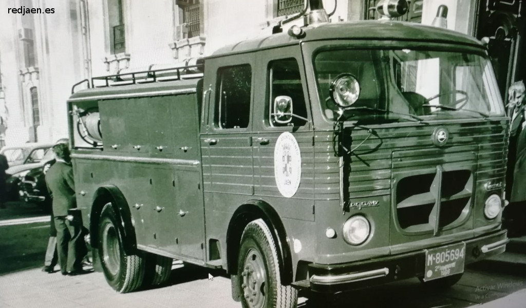 Parque de Bomberos de Jan - Parque de Bomberos de Jan. 1966 entrega de vehculos de Diputacin