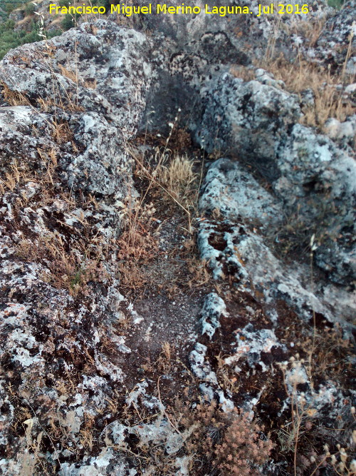 Necrópolis visigoda del Cerro Salido - Necrópolis visigoda del Cerro Salido. Tumba cercana a la Cueva de las Sepulturas