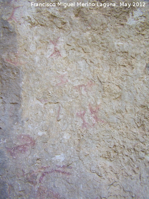 Pinturas rupestres de la Cañada de la Corcuela - Pinturas rupestres de la Cañada de la Corcuela. Antropomorfos acorralando a las cabras