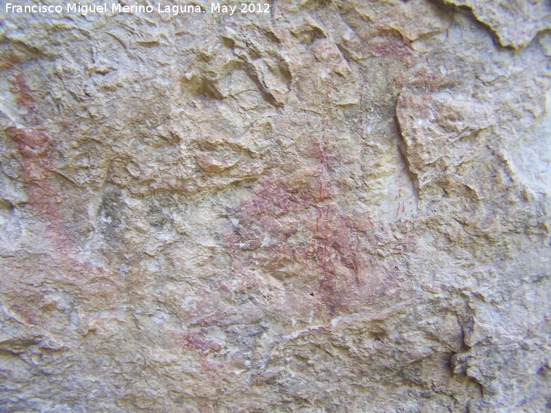 Pinturas rupestres de la Cañada de la Corcuela - Pinturas rupestres de la Cañada de la Corcuela. Manchas bajas con líneas finas de color rojo