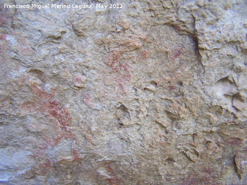 Pinturas rupestres de la Cañada de la Corcuela - Pinturas rupestres de la Cañada de la Corcuela. Manchas de color rojo