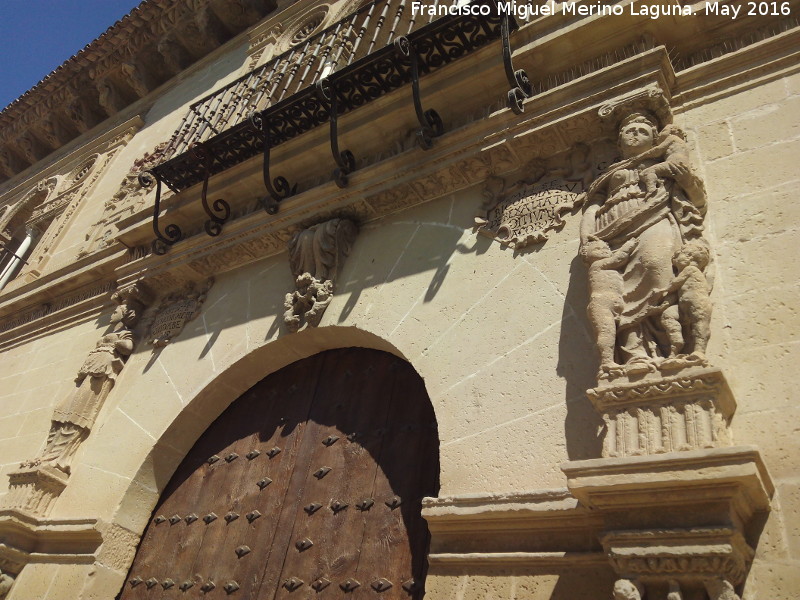 Ayuntamiento de Baeza - Ayuntamiento de Baeza. Puerta de la Cárcel