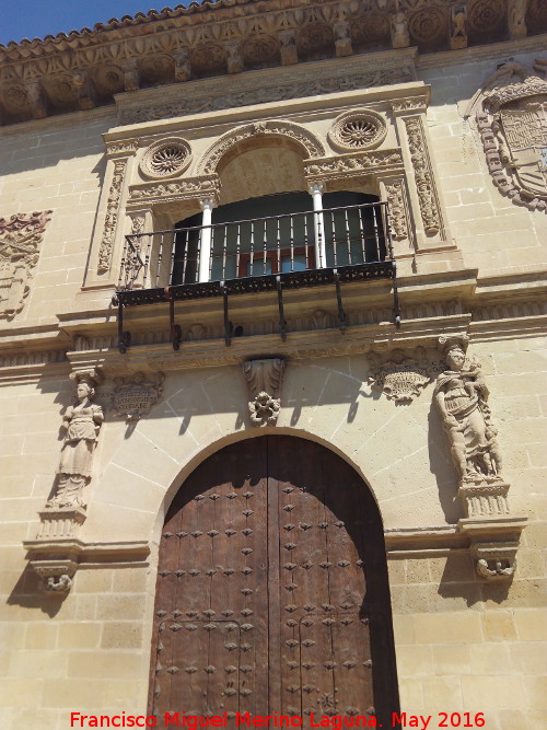 Ayuntamiento de Baeza - Ayuntamiento de Baeza. Puerta de la Cárcel