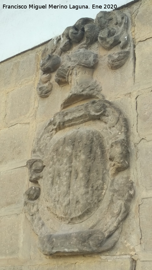 Casa de los Ar�valos - Casa de los Ar�valos. Escudo a la Avenida Andr�s Segovia