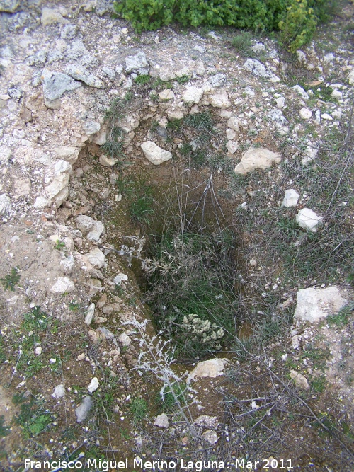 Oppidum del Cerro Algarrobo - Oppidum del Cerro Algarrobo. Socavón
