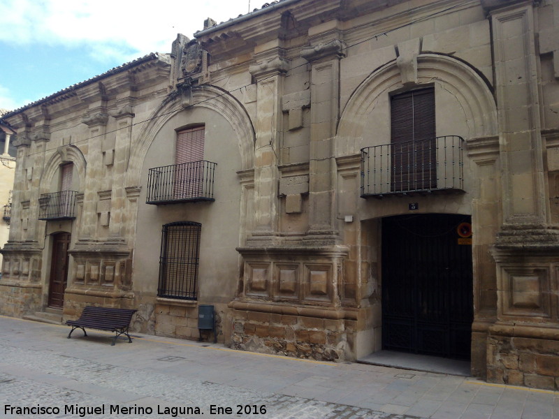 Colegio de Santiago de La Compañía de Jesús - Colegio de Santiago de La Compañía de Jesús. Lateral