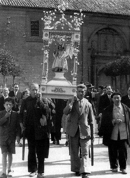 Semana Santa de Baeza - Semana Santa de Baeza. El Niño 1950
