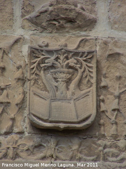 Iglesia de San Andrés - Iglesia de San Andrés. Escudo de Alonso Suárez de la Fuente del Sauce