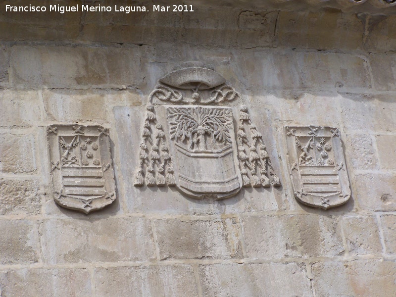 Iglesia de San Andrés - Iglesia de San Andrés. Escudos