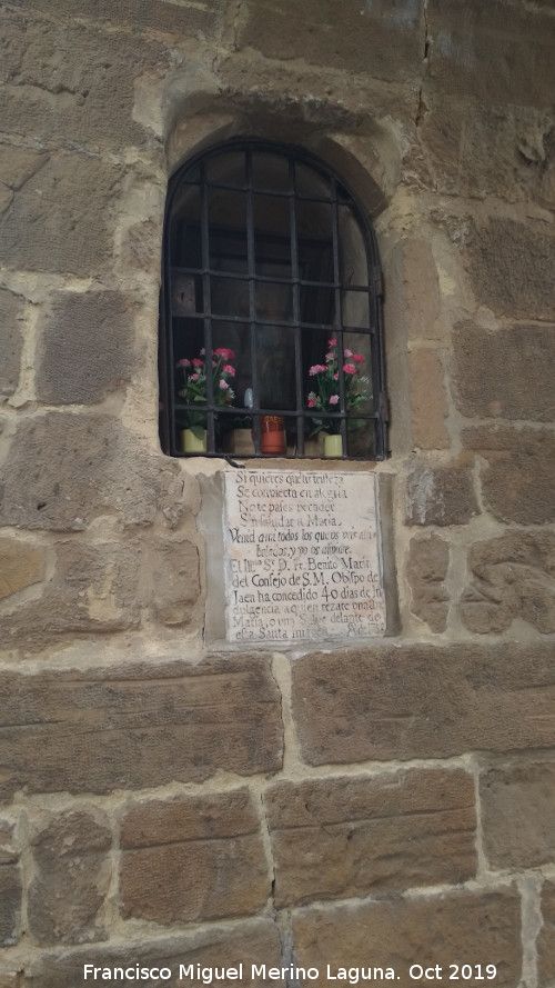 Puerta del Barbudo - Puerta del Barbudo. Hornacina