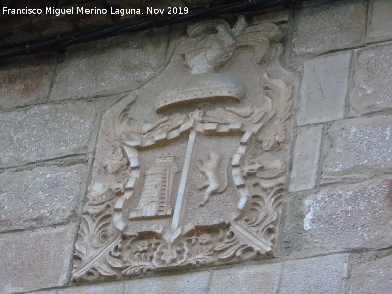 Palacio Escalante - Palacio Escalante. Escudo