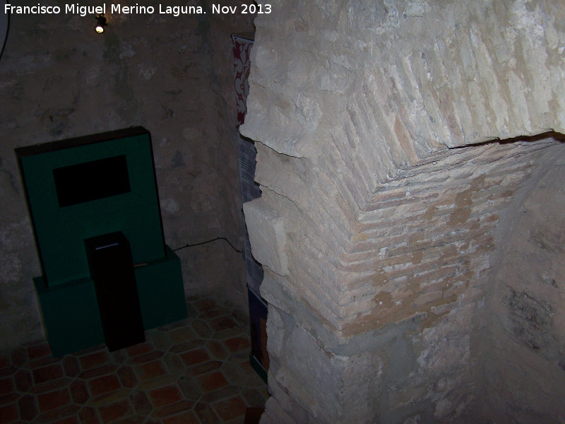 Castillo de la Villa. Torre del Homenaje - Castillo de la Villa. Torre del Homenaje. Arranque de arco perdido