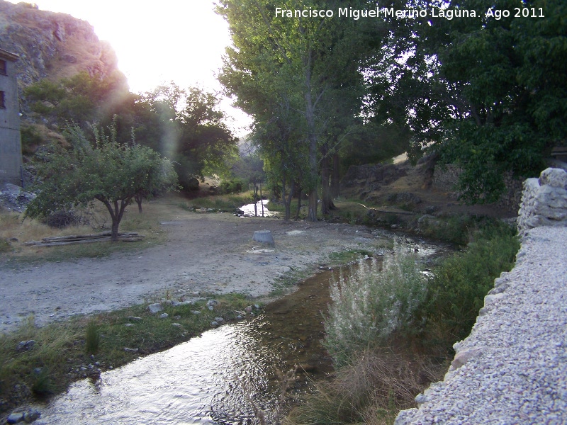 Aldea Fuente Segura de Abajo - Aldea Fuente Segura de Abajo. Río Segura a su paso por la aldea