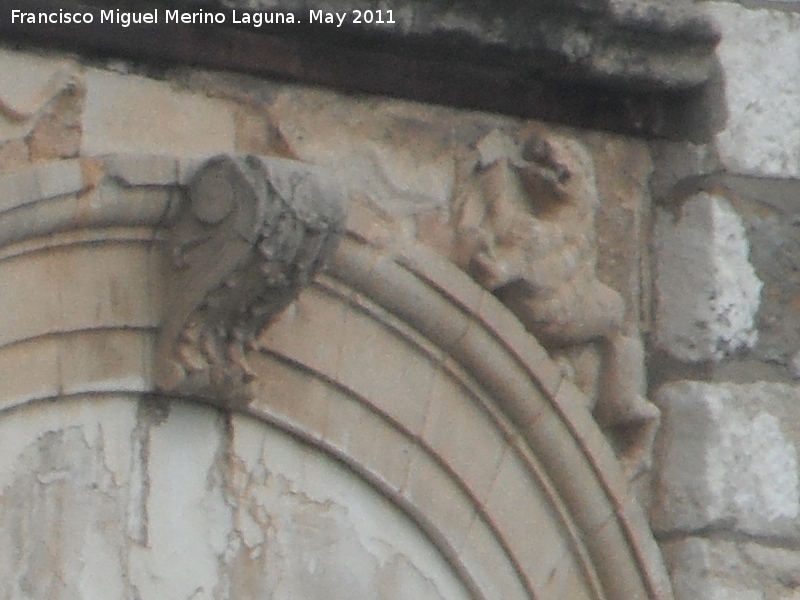 Palacio de los Marqueses de Viana - Palacio de los Marqueses de Viana. Clave y león