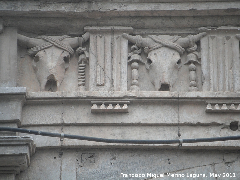 Palacio de los Marqueses de Viana - Palacio de los Marqueses de Viana. Friso
