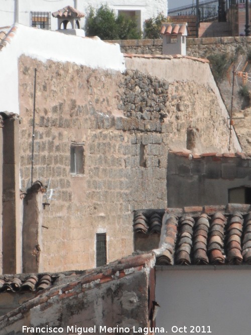 Casa de la Calle Acceso al Castillo nº 9 - Casa de la Calle Acceso al Castillo nº 9. Lateral trasero de piedra