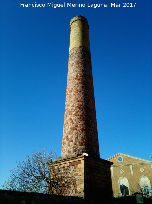 Pozo San José - Pozo San José. Chimenea