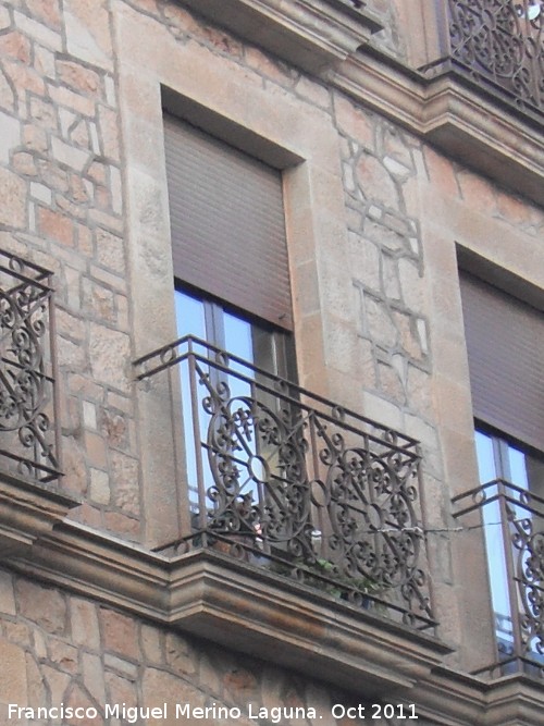 Edificio de la Calle Canalejas nº 5 - Edificio de la Calle Canalejas nº 5. Balcón
