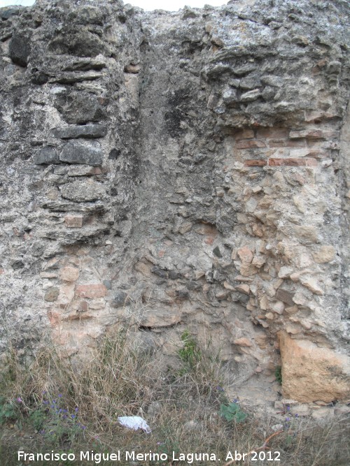 Carnicería de los Moros - Carnicería de los Moros. Chimenea de la caldera