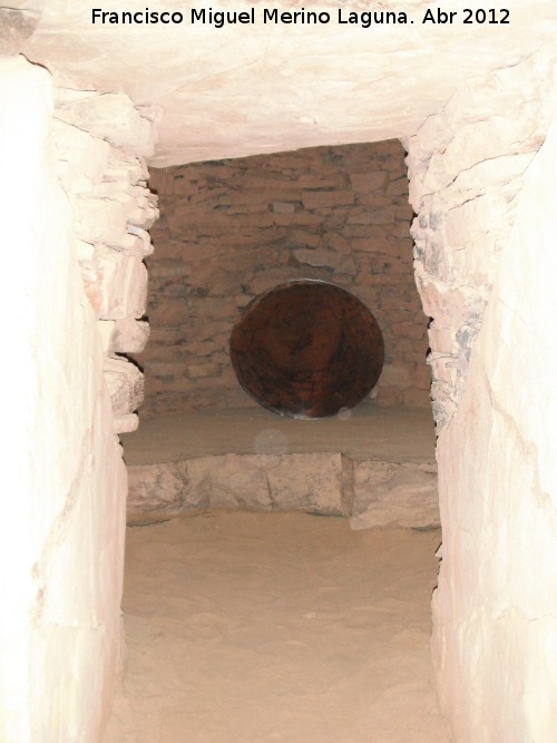Dolmen del Romeral - Dolmen del Romeral. Cámara de ofrendas