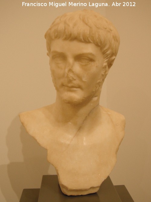 Villa romana de la Estacin - Villa romana de la Estacin. Germnico. Siglo I d.C. Museo Municipal