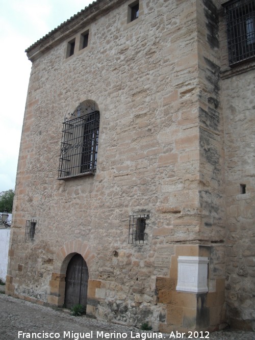 Colegiata Santa María la Mayor - Colegiata Santa María la Mayor. Lateral