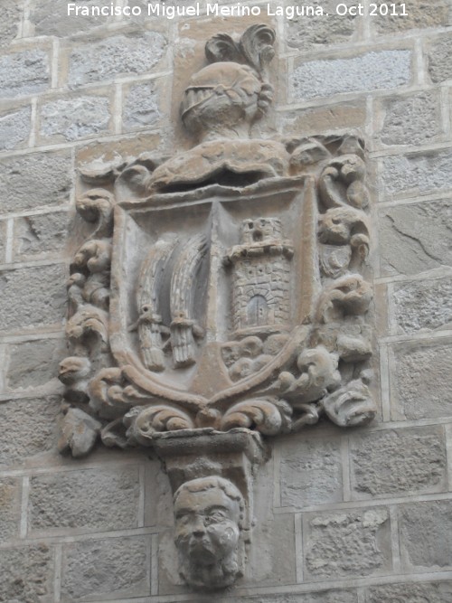 Casa de la Calle Feria nº 13 - Casa de la Calle Feria nº 13. Escudo derecho