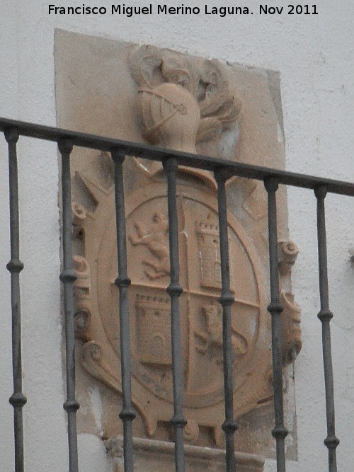 Casa de la Plaza de la Laguna nº 12 - Casa de la Plaza de la Laguna nº 12. Escudo derecho