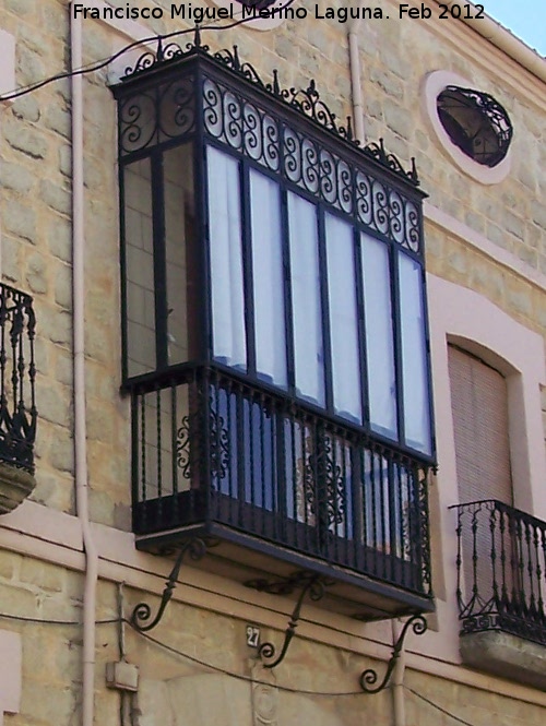 Casa de la Avenida de Andalucía nº 31 - Casa de la Avenida de Andalucía nº 31. Balcón cerrado