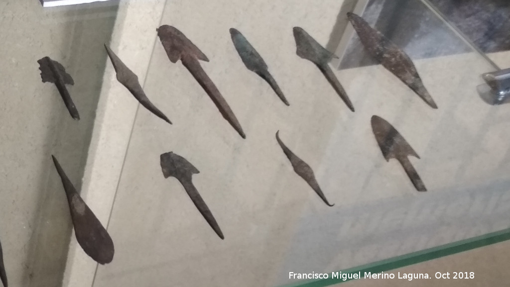 Historia de Castellar - Historia de Castellar. Flechas algáricas. Museo de la Colegiata