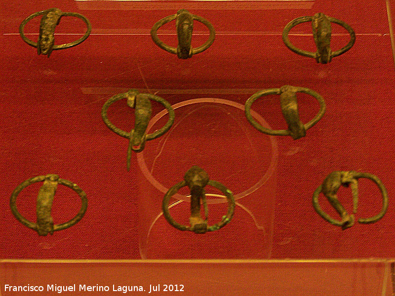 Historia de Castellar - Historia de Castellar. Fíbulas ibéricas anulares. Museo Arqueológico de Úbeda