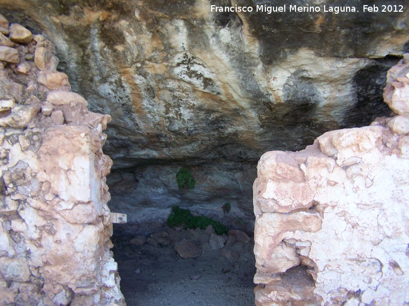 Santuario ibérico de la Cueva de la Lobera - Santuario ibérico de la Cueva de la Lobera. Primera cueva reaprovechada en tiempos modernos como cortijo
