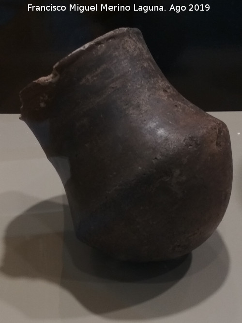 Necrópolis del Corral de Quiñones - Necrópolis del Corral de Quiñones. Vaso II milenio a.C. CIPAQ