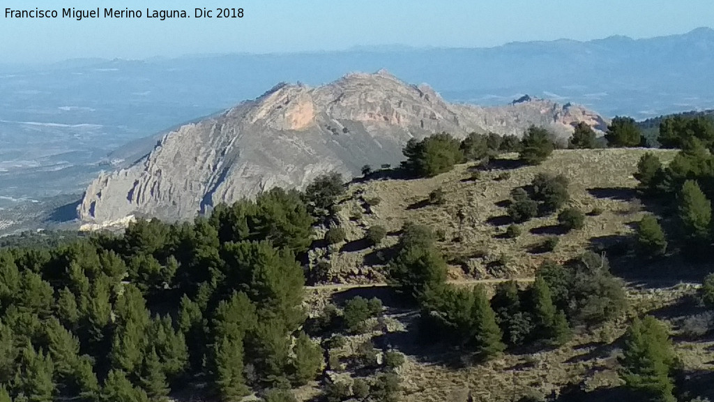 Sierra de la Golondrina - Sierra de la Golondrina. Desde el Cordel Caño del Aguadero