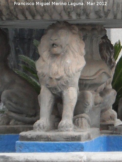 Fuente de la Plaza Primero de Mayo - Fuente de la Plaza Primero de Mayo. León