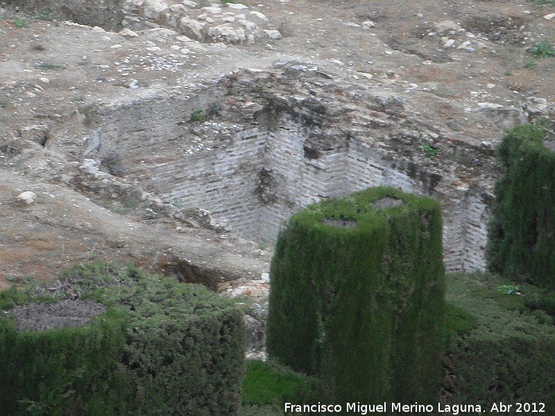 Alcazaba. Aljibe Nazarí - Alcazaba. Aljibe Nazarí. 