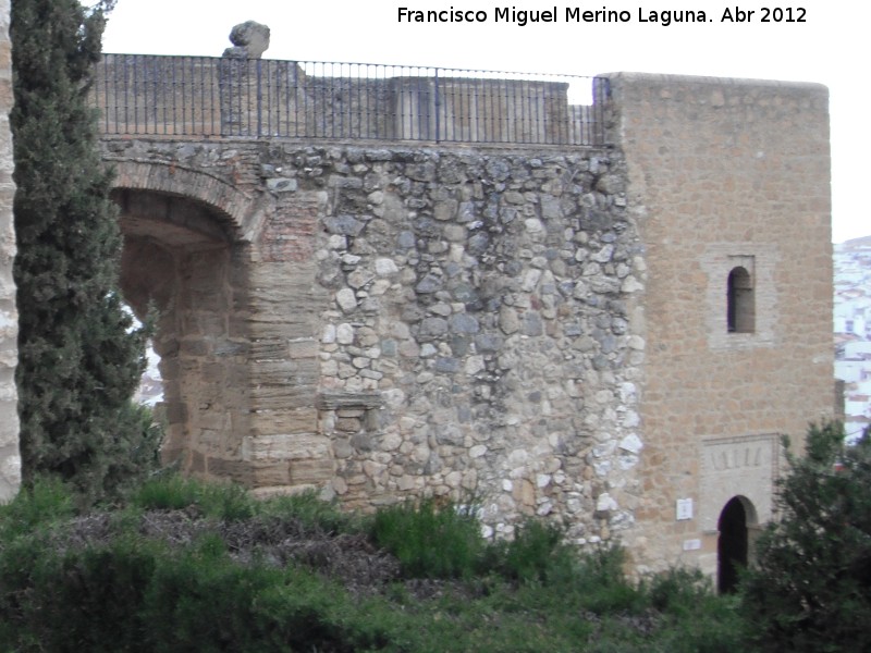 Torreón del Arco de los Gigantes - Torreón del Arco de los Gigantes. Intramuros