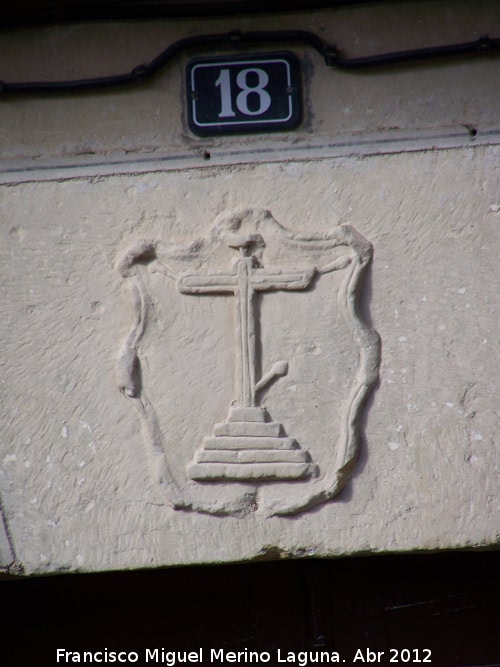 Casa del Paseo Doctor Revuelta nº 18 - Casa del Paseo Doctor Revuelta nº 18. Escudo