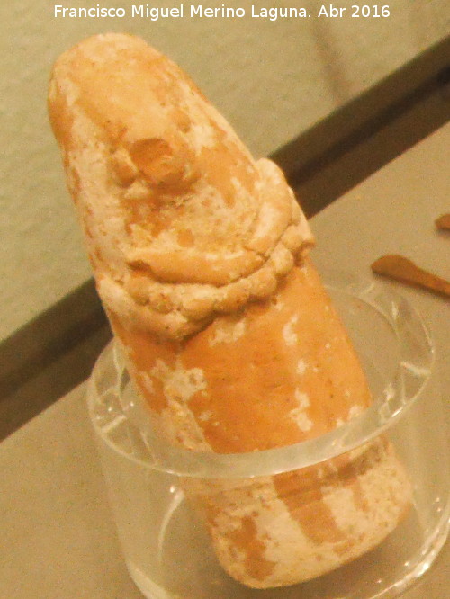 Historia de Fuensanta de Martos - Historia de Fuensanta de Martos. Figurilla femenina ibera de arcilla siglo III a.C. Museo Provincial de Jaén