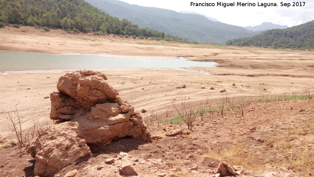 Pantano del Tranco - Pantano del Tranco. En sequía